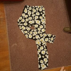 💎3/$15 Daisy leggings